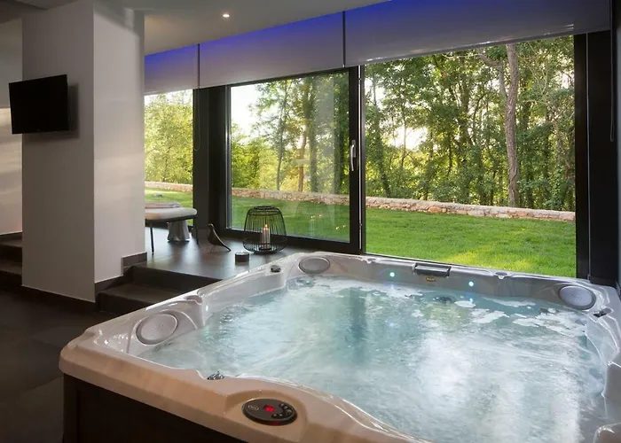 Villa Modern 55 With Pool And