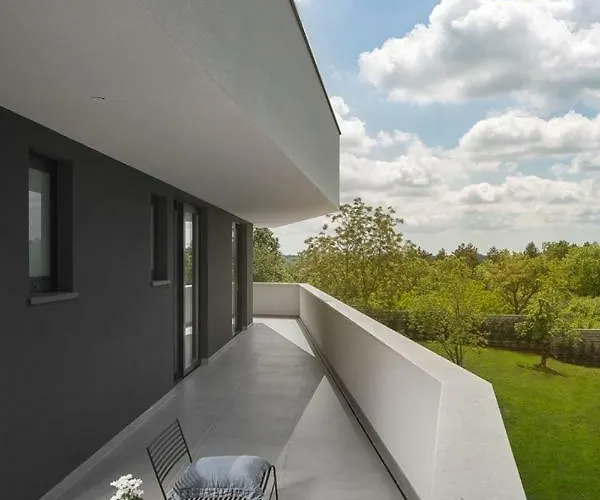 Villa Modern 55 With Pool And