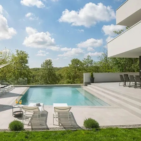Villa Modern 55 With Pool And
