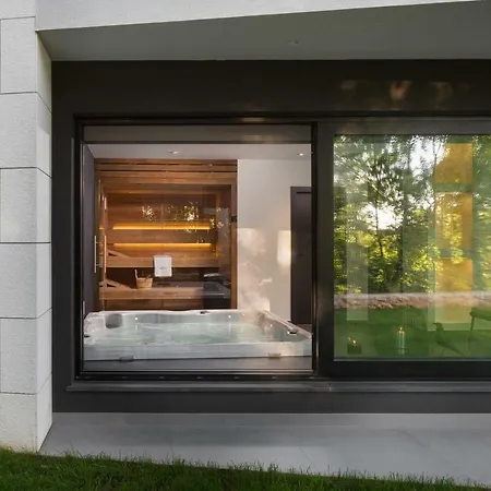 Villa Modern 55 With Pool And *